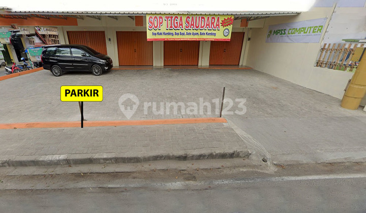 For Rent: 3-Story Shop House by Teuku Umar Main Road 2