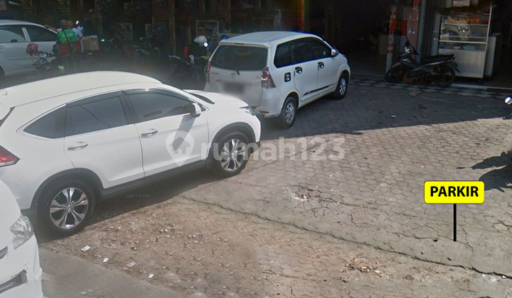 For Sale 3-Story Shop House on Hayam Wuruk Street For Sale 3-Story Shop House on Hayam Wuruk Street