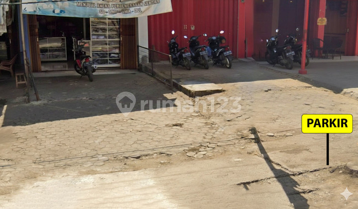 Rent 2-Story Shop House by the Roadside in Kemiling 2