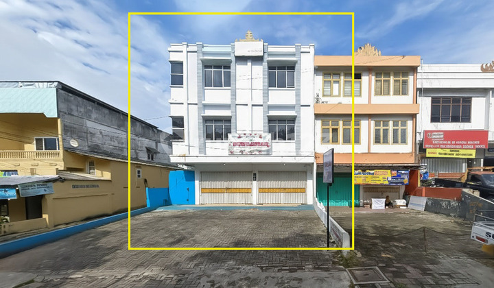 Two-Door Connected Shop House 3 Floors by Teuku Umar Kedaton Roadside 1