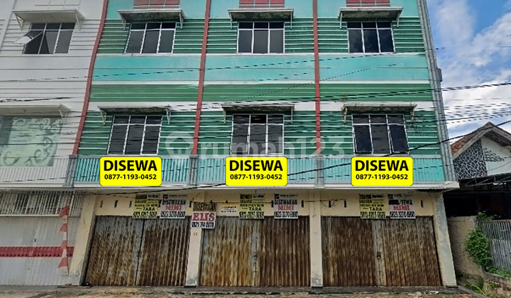 Rent a 3-Story Shop House on Husni Thamrin Street in Gotong Royong Rent a 3-Story Shop House on Husni Thamrin Street in Gotong Royong