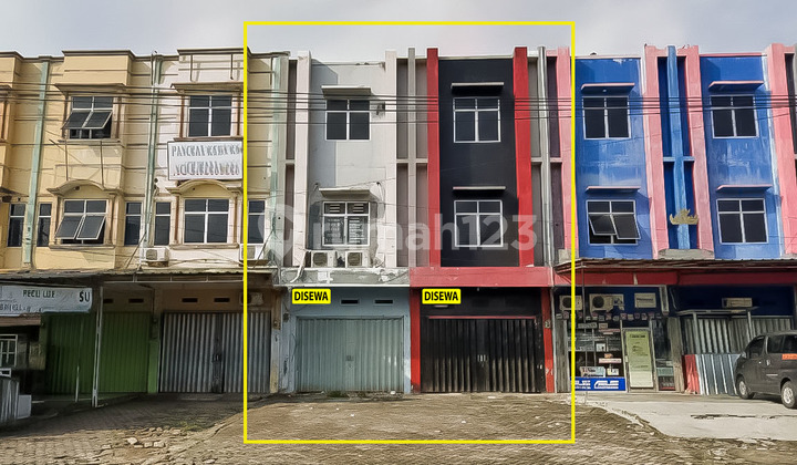 Rent a 3-Story Shop House by Rajabasa Road 1