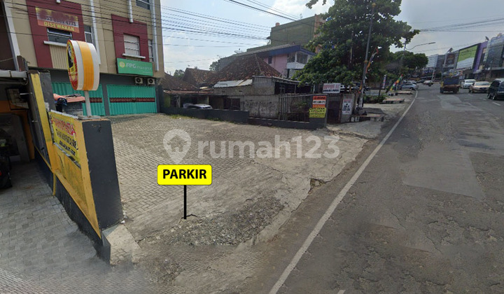 For Sale or Rent 3-Story Shop House on Diponegoro Street Side For Sale or Rent 3-Story Shop House on Diponegoro Street Side