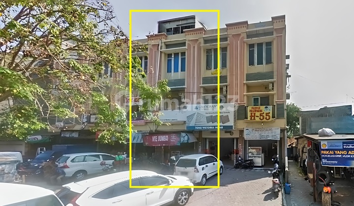 For Sale 3-Story Shop House on Hayam Wuruk Street For Sale 3-Story Shop House on Hayam Wuruk Street