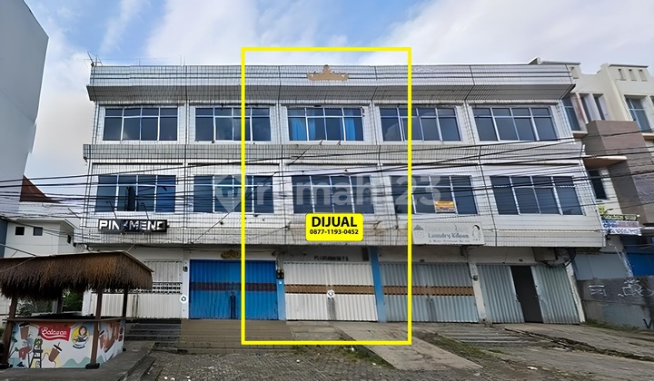 Dijual Ruko 3 Lantai Pinggir Jalan Wolter Monginsidi Dijual Ruko 3 Lantai Pinggir Jalan Wolter Monginsidi
