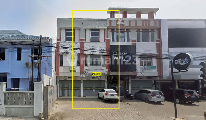 For Rent: 3-Story Shop House by Teuku Umar Street 1