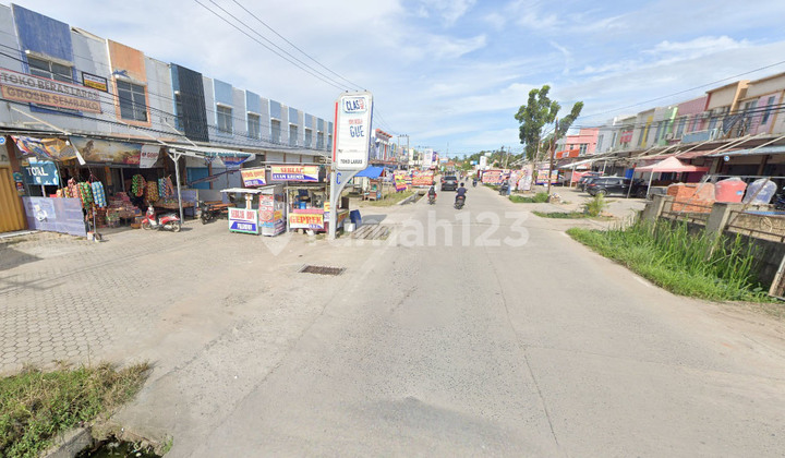 Sell 2-Story Shophouse on Main Road Near Uin Campus 2