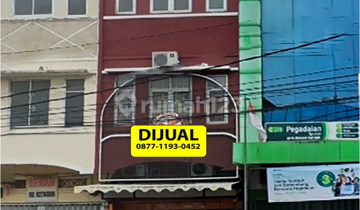 Three-Story Shop House for Sale on Main Roadside in Central Tanjung Karang 2