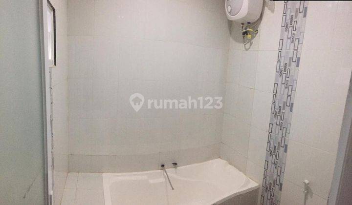 Dijual Rumah 2 Lantai SHM gratis  12