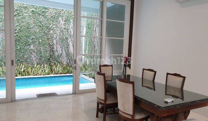 Rumah Disewa Rumah Bangka Uk 280m2 , 3br Furnished At Jaksel 1