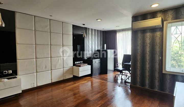 DISEWAKAN RUMAH  PIK TAMAN RESORT MEDITERANIA uk 225m2 JARANG ADA , Taman luas at jakarta utara