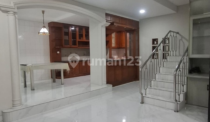 Disewa Rumah Muara Karang 4+1Br Uk 153M² At Jakarta Utara