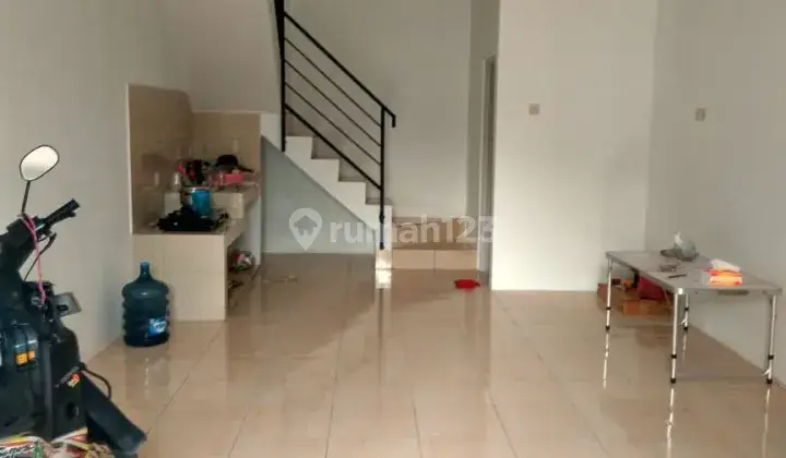 Ruko 2 lantai cocok untuk usaha lokasi strategis  5