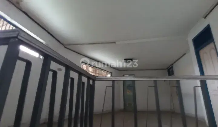 Rumah Lebar Mangga Besar Lokasi Strategis 3