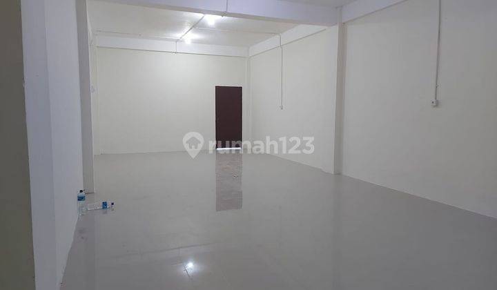 Ruko Tengah Kota 3 Lantai Strategis di Sudirman Cocok Untuk Kantor Dan Usaha 2