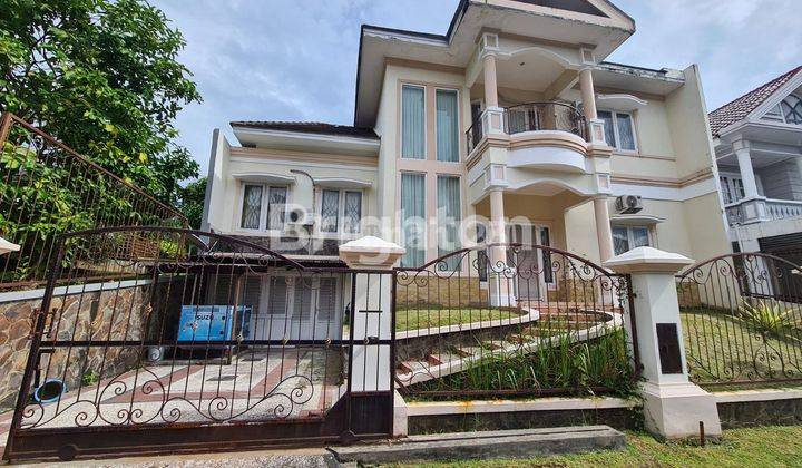 Rumah besar dan megah full furnish di Balikpapan Baru 1