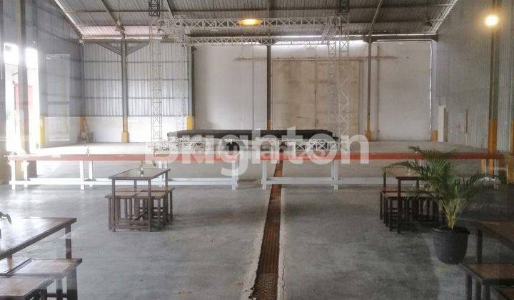 gudang di tengah kota cocok untuk usaha dan cafe 2