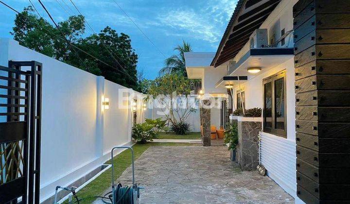 Rumah mewah dan cantik 1 lantai di Wika 2