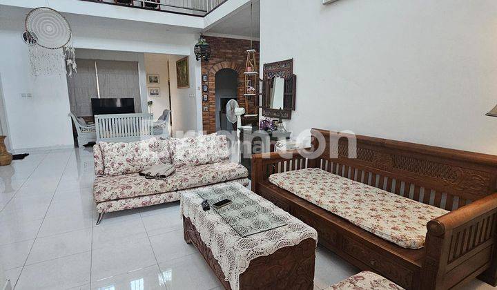 rumah cantik seperti Villa full furnish di Balikpapan baru 1