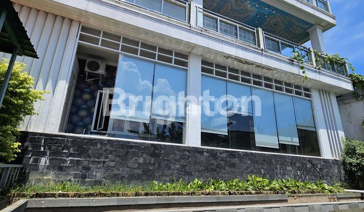 rumah besar view city di tengah kota balikpapan rumah besar view city di tengah kota balikpapan