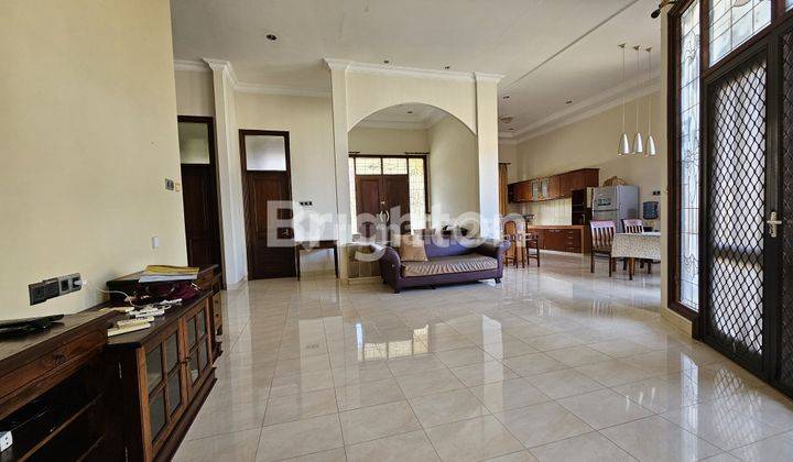 Rumah besar dan cantik di Pupuk 2