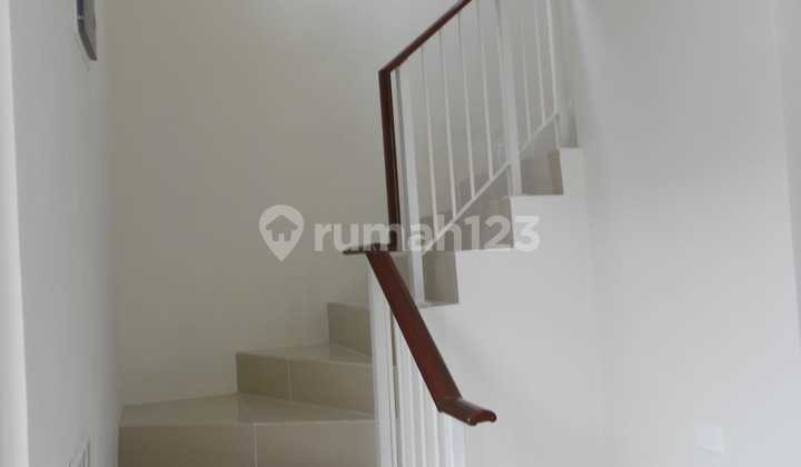 Rumah Northwest Lake Citraland Dekat Pakuwon Mall Surabaya Barat 2