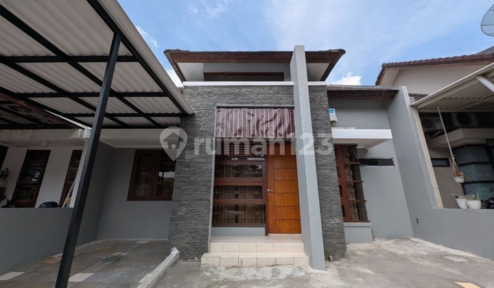 Rumah Royal Park 2 Citraland Surabaya Barat Dekat Pakuwon Mall Semifurnish