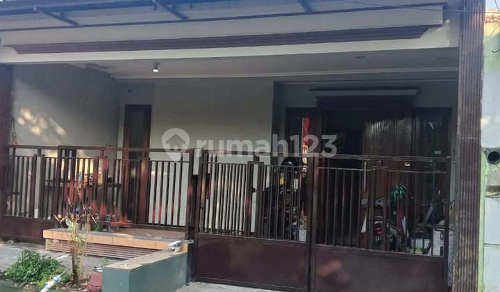 Rumah Taman Sidoarjo siap huni  1