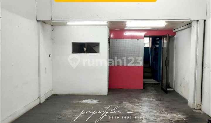 For Rent. Shop House on Palangkaraya Street. City Center, Business District.