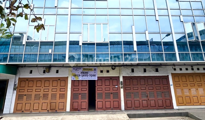 Ruko Bisnis Komplek Megacom. Jl. Kapten Muslim. Dekat Gate Utama Ruko Bisnis Komplek Megacom. Jl. Kapten Muslim. Dekat Gate Utama