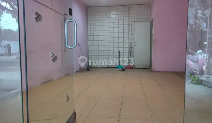 Di Sewakan Bangunan Komersial Jl. Merak Jingga, Lokasi Emas Medan 4