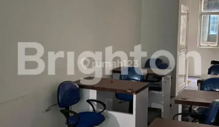 Di Sewakan Ruko Di Komplek Mall Center Point, Semi Furnished 5
