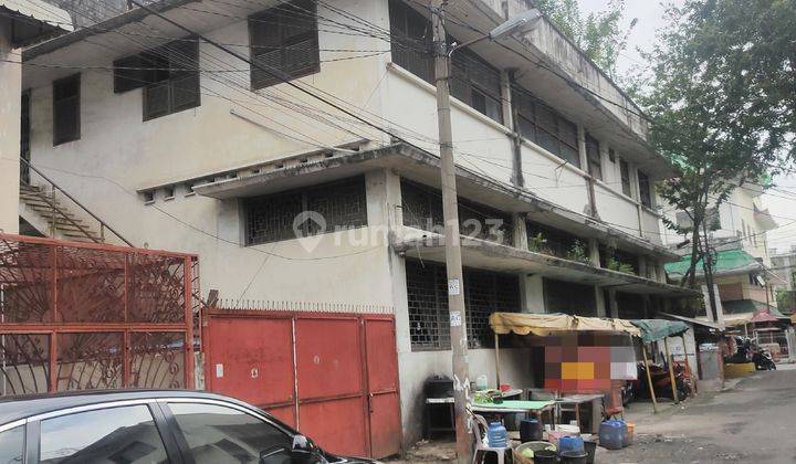 Gedung Tua Hook Luas Jl. Asia Sederetan Bank Bca Asia SHM 8