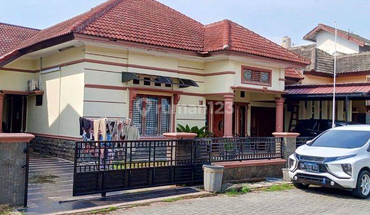 Rumah Gandeng Komplek Graha Patriot, Sunggal, Siap Huni 1