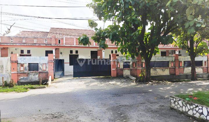 Tanah Hook 5 Rumah Kontrakan. 650 M Ke Jl. Juanda.5 Menit Ke Uisu 2