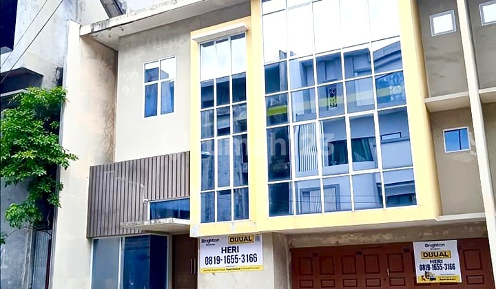 Komplek Graha Mansion. Graha Metropolitan. Elite. Ada Lap. Golf 2