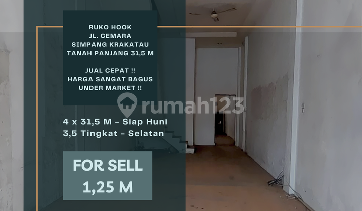 Ruko Hook. Jl. Cemara, Simpang Krakatau. Harga Under Market. 