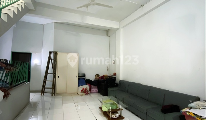 Shop House on Sumatera Street / Aipda K.S. Tubun. Near BCA Bank & Mestika. 2