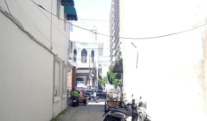 Ruko Jl. Ayahanda, Gang Terpadu. Alley in Front of RS Royal Prima. 2