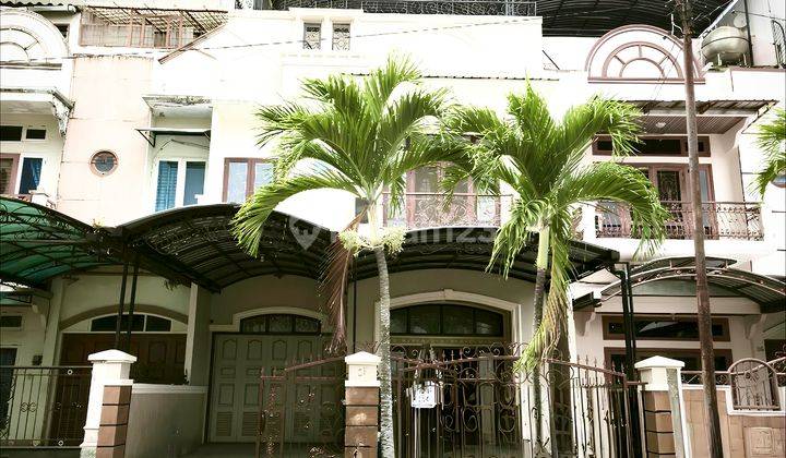 Komplek Sari Mas, Jl. Putri Hijau. Semi Furnished. Dekat Delipark 2