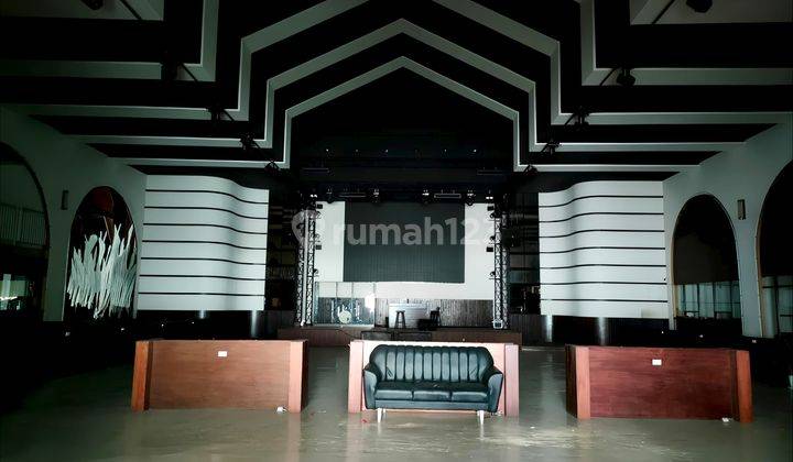 Bangunan Komersil (Ex Resto Mewah) Jl. Amir Hamzah. Luas. 2500 m2 2