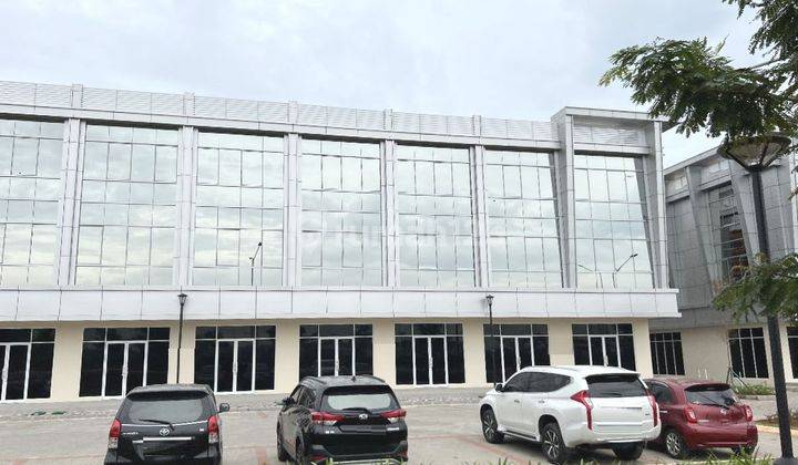 Ruko La Riviera 3 Lantai Siap Pakai Luas 67m2 di Pik 2 Tangerang Banten 1
