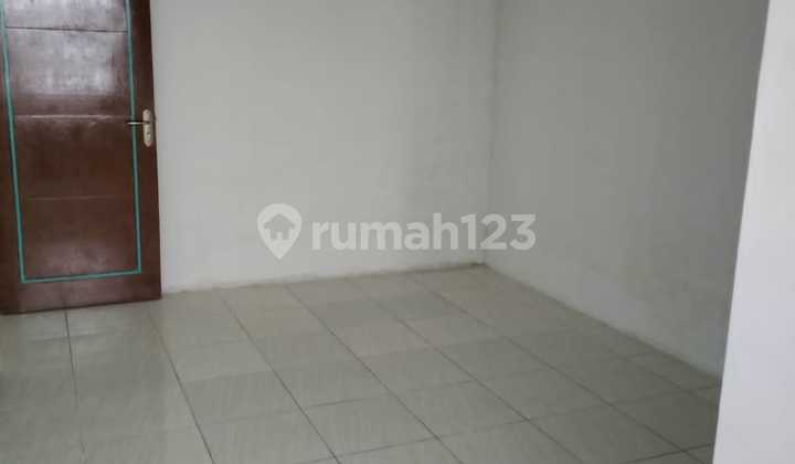 Disewakan Rumah Eksklusif Siap Huni di Jatihandap Bandung 4
