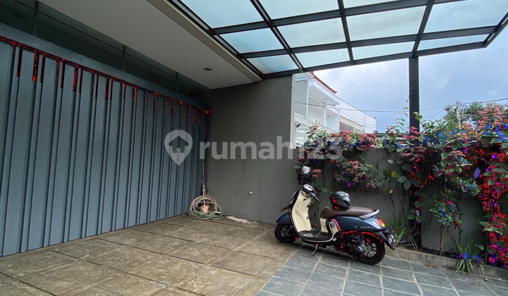 Rumah Mewah Siap Huni Kawasan Setra Dekat Gerbang Tol 2