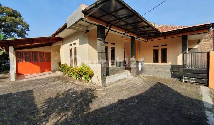 For Sale: Ready-to-Live-In House in Garut at the Best Price For Sale: Ready-to-Live-In House in Garut at the Best Price