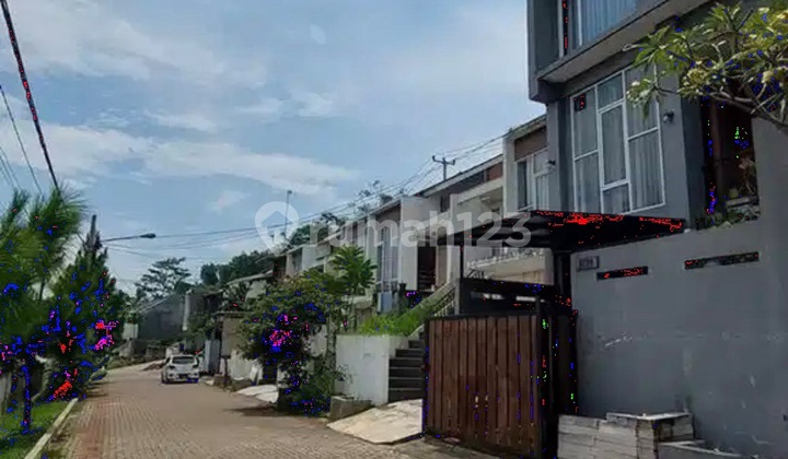 Rumah Minimalis 2 Lantai Siap Huni Sayap Kota Baru Parahyangan 2
