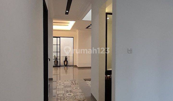 Rumah baru design Colonial Modern di Kertajaya Indah! Harga nego 2