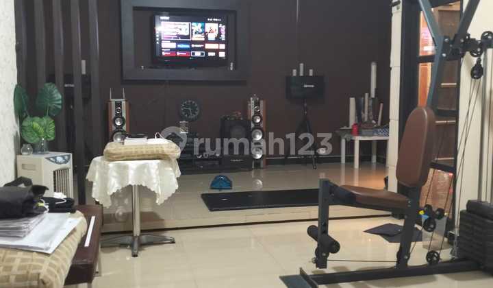 Nice House on Raden Fatah Street, Ciledug, Tangerang