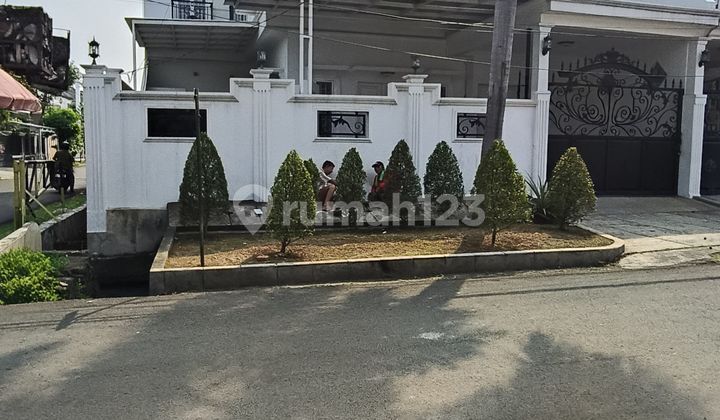 Rumah Murah Dan Bagus Ada Pool Di Kav Hankam Joglo Jakarta Barat