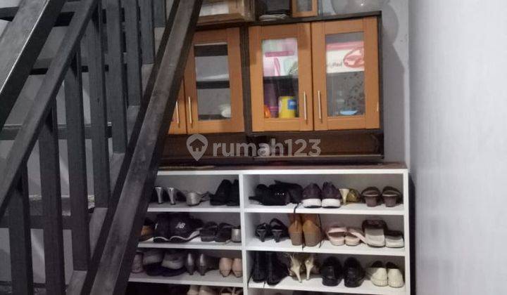 Rumah 3 Lantai Bagus Furnished SHM di Buana Taman Sari Klari 16